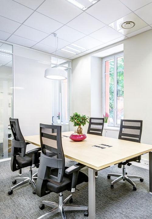 Rent a private serviced office, meeting room, coworking, company domiciliation - Multiburo